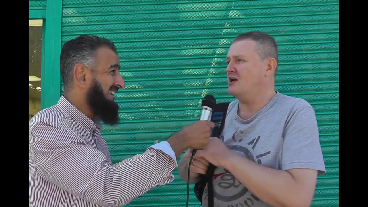 A shockingly easy way of how to invite to Islam - Alhamdulillah [Praise be to Allah]. Please could you support the Da'wah ...