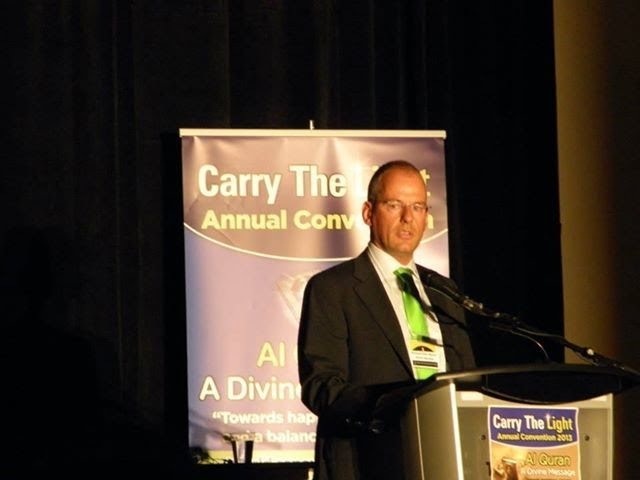 Amazing speech by Arnoud Van Doorn (the former prominent Islamophobe accepted Islam) at the ICNA Canada "Carry the Light 2...