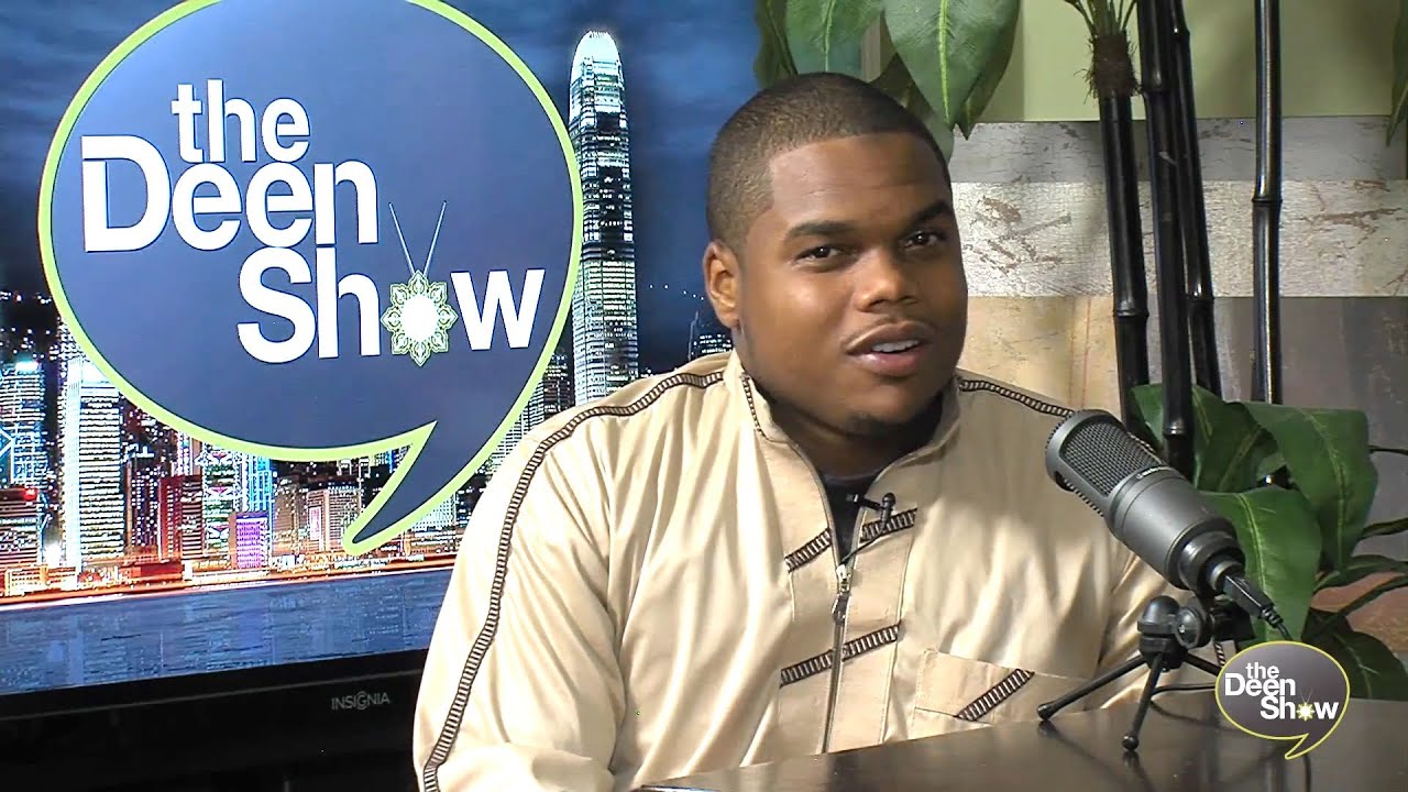 NFL Super Star Aaron Hernandez was on his way to making $40 million over a five-year term, including the largest signing b...