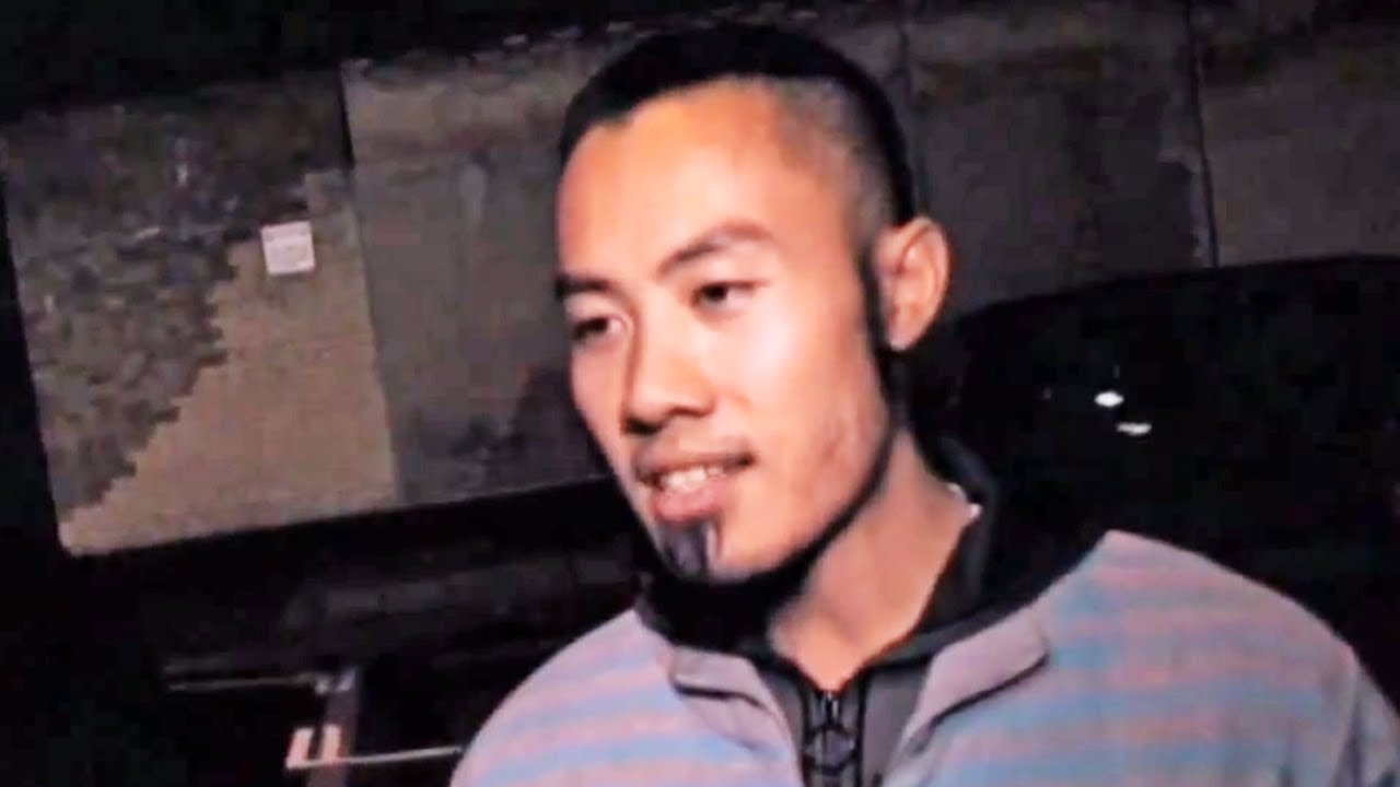 How To Become a Muslim ?Praise be to Allaah.
All praise be to Allah, the lord of the universe. May peace and blessings of ...