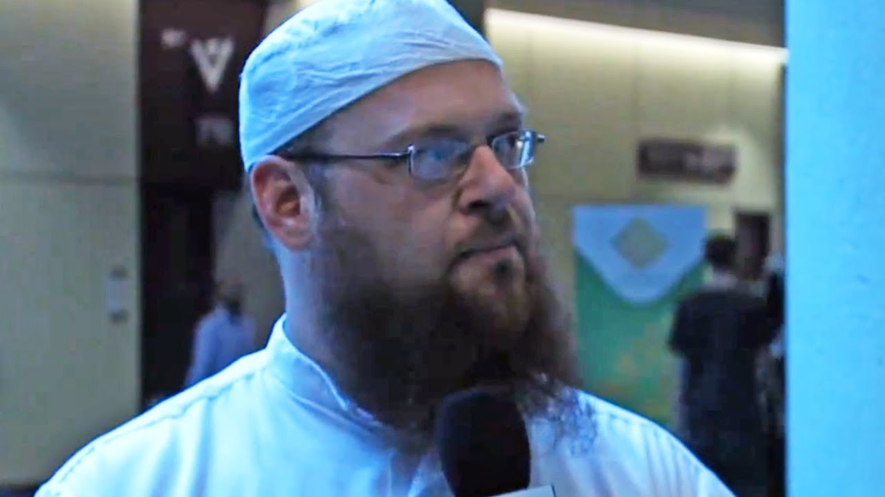 A great story of a Roman Catholic who accepted Islam.