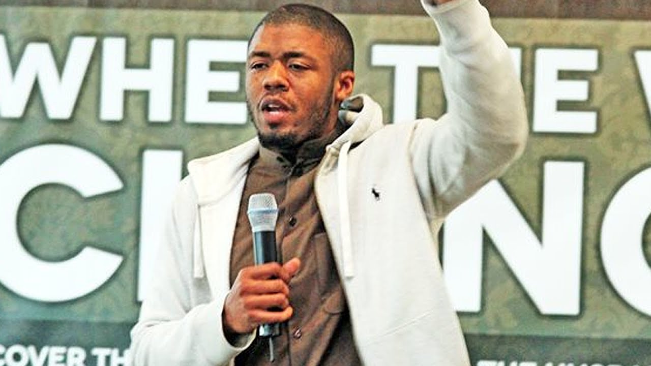 Muslim Belal "The Street Muaddhin" grew up in south London with his Jamaican mother and spent his youth mixed up in gang c...