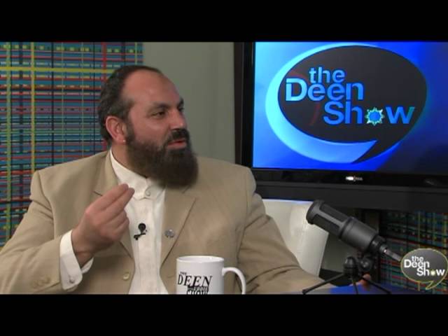 In this episode of TheDeenShow the guest Shaykh Alaa ElSayed will be giving the viewers 5 proofs for people to know that M...