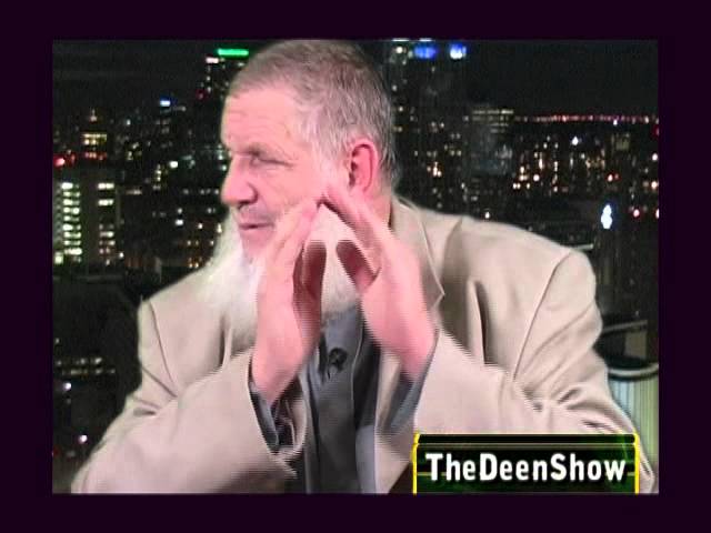 Eddie from 'The Deen Show' interviews Sh. Yusuf Estes about the money god in Urdu.