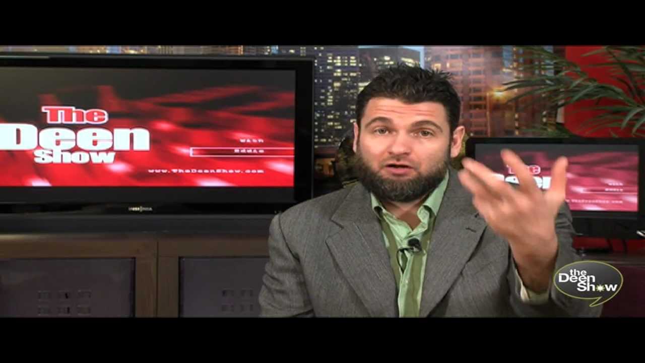 Praise be to Allaah.Firstly:
Valentine&rsquo;s Day is a jaahili Roman festival, which continued to be celebrated until af...