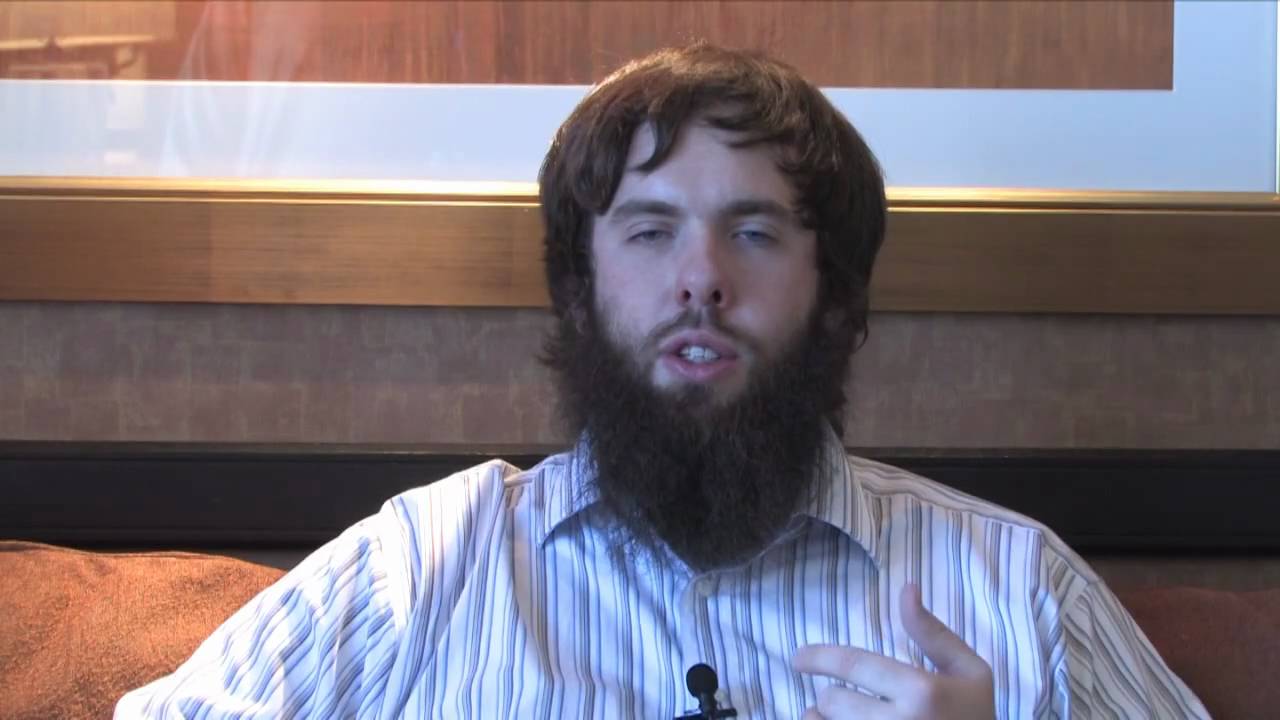 Dear New Muslim, a straight forward set of advice to new Muslim converts from Musa Maguire. A convert to Islam himself, Mu...