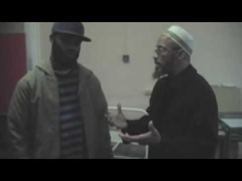 Praise be to Allaah.&nbsp;
Ma&rsquo;aazif&nbsp;is the plural of&nbsp;mi&rsquo;zafah, and refers to musical instruments (Fa...