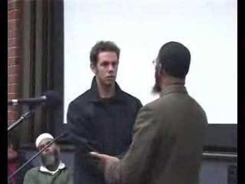 Praise be to Allaah.&nbsp;
All praise be to Allah, the lord of the universe. May peace and blessings of Allah be upon Moha...