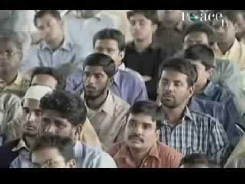 Abdur Rahim Green talks about the purpose of life under the topic "Meaningful Mankind, The Islamic Definition". Born in Da...